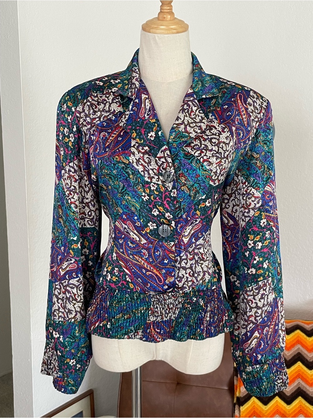 Vintage 1980s La Chine Classic by Galinda Wang Retro Satin Floral Paisley Blouse